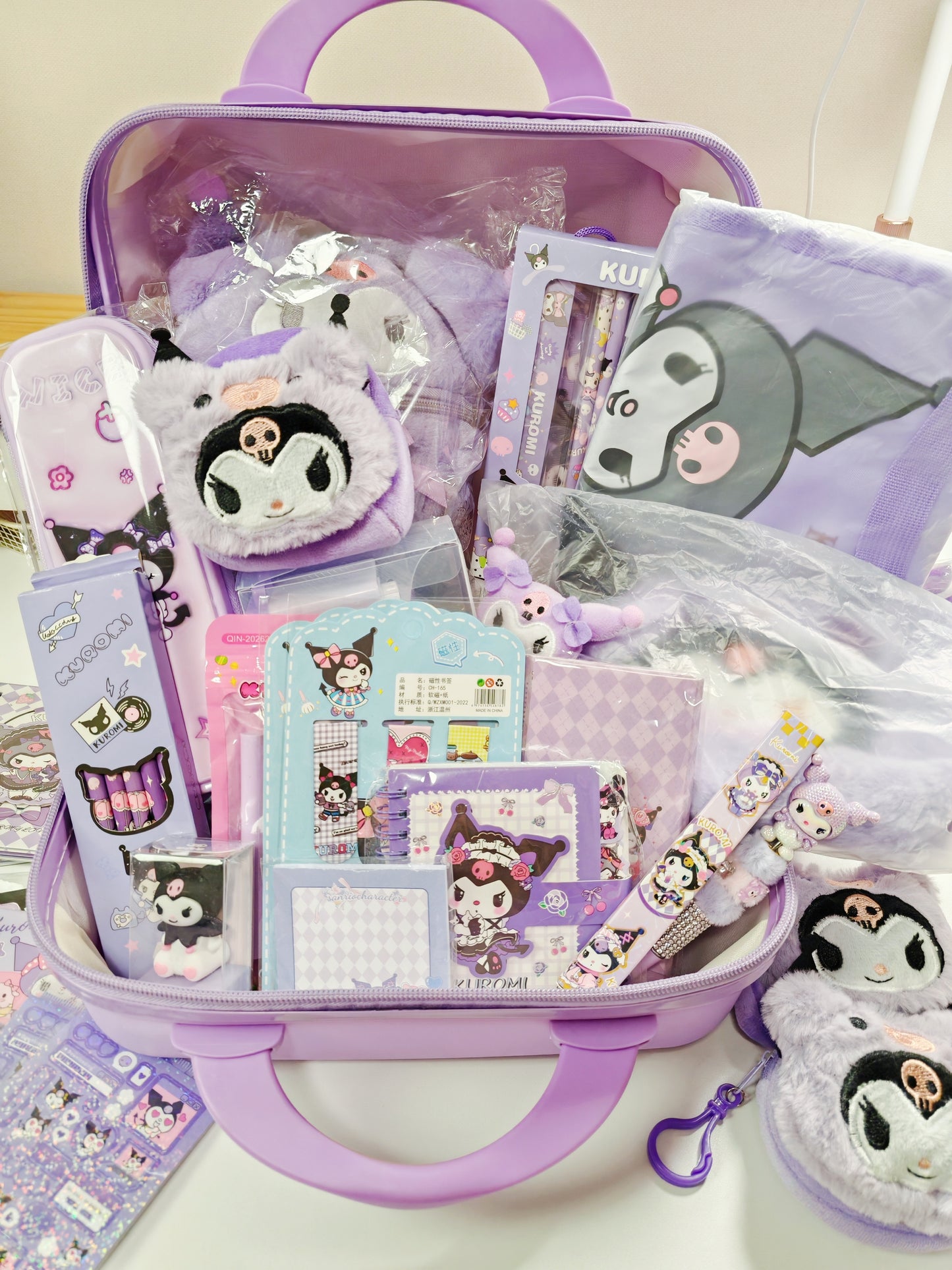 Hello Kitty and Friends Gift Box (Lucky Balls)